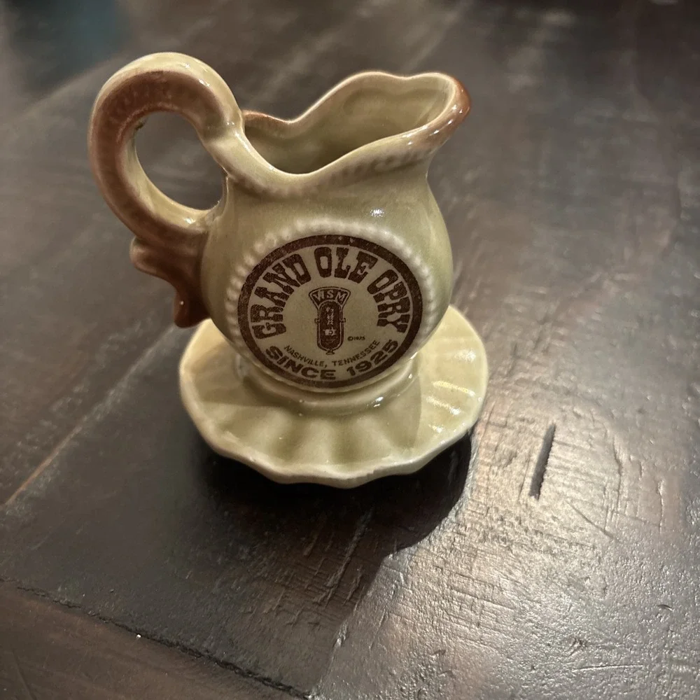 Grand Ole Opry‎ Toothpick Holder